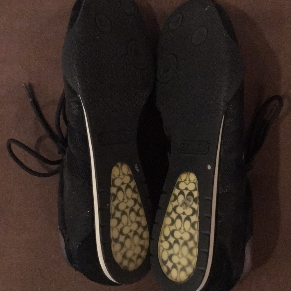 Coach Logo Sneakers NWOT - Picture 2 of 3
